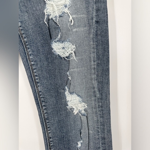 Divine Rights of Denim Distressed Holey Skinny Jeans - Picture 4 of 6
